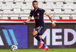SON DAKİKA | Fenerbahçe'de Gökhan Gönül ile yollar ayrıldı!