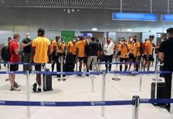 Galatasaray, uçuş saatine kadar kapıda bekleyecek