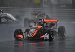 Cem Bölükbaşı ilk Euroformula Open yarışında tarihe geçti