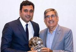 Anadolu Efes Genel Direktörü Alper Yılmaz, THY Avrupa Ligi'nde "yılın yöneticisi" seçildi