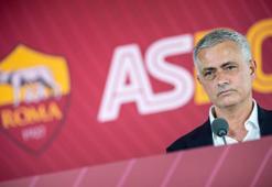 Roma'da Mourinho, resmi imzayı attı