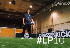 Eski Galatasaraylı Lukas Podolski'nin transferi bu videoyla duyuruldu!