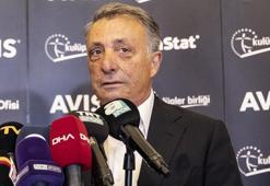 Şampiyon Beşiktaş'ın bayrağı, Büyükçekmece'deki Şampiyonlar Anıtı'na çekildi