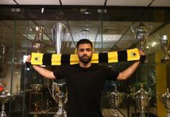 Alanyaspor'un kaptanı Tzavellas, AEK'ya transfer oldu