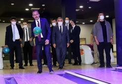 Bakan Kasapoğlu, Ardahan'da gençlerle buluştu