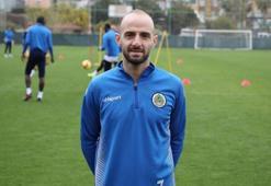 Trabzonspor'da sağ kanada 2 aday: Efecan Karaca & Emrah Başsan