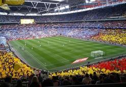 EURO 2020 yarı final ve final maçlarına 60 binin üzerinde seyirci alınabilecek