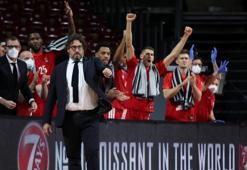 Andrea Trinchieri, Bayern Münih'te kaldı