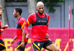 Galatasaray | Ryan Babel'den Ronaldo taklidi!
