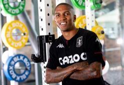 Ashley Young Aston Villa'ya döndü