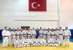 Ümit Milli Kadın Judo Takımı Ankara'da kampta