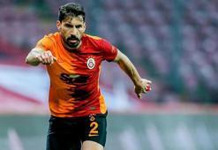 Son dakika | Galatasaray'da Şener Özbayraklı veda etti