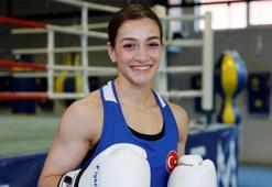 Buse Naz Çakıroğlu'ndan altın madalya