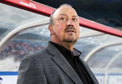 Fenerbahçe'de Benitez imzaya kaldı