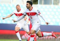 Burak Yılmaz ve Ozan Tufan Euro 2020'de tarihe geçmenin peşinde!