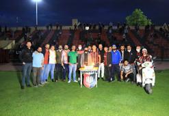 Uşakspor, 54. yıldönümünü taraftarıyla birlikte kutladı