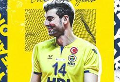 Fenerbahçe Hasan Sıkar'ın sözleşmesini yeniledi