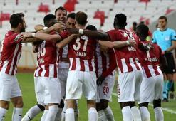 Sivasspor'da ilk hedef gruplara kalmak