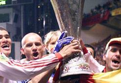 UEFA Avrupa Ligi'ni namağlup kazananlar! Galatasaray listede