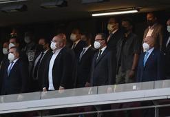 Bakan Kasapoğlu, Altınordu-Altay maçında tribünde