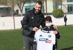Denizlispor'da Mustafa Yumlu takımdan ayrıldığını duyurdu