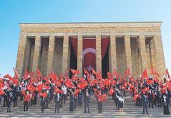 81 ilden gençlerle Anıtkabir'e