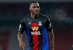 Galatasaray ve Fenerbahçe'nin ilgilendiği Benteke Belçika'ya dönüyor