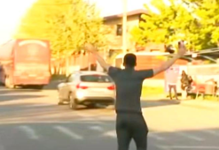 Romanya'da futbolcuyu unutup yola çıktılar!