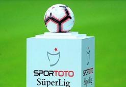 Süper Lig'de takımlar şampiyonluğun yanı sıra büyük bir geliri de kovalıyor