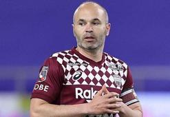 Andres Iniesta Vissel Kobe ile sözleşmesini uzattı