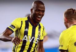 Valencia Ankaragücü'nü yıktı Fenerbahçe'yi uçurdu!
