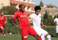 Kayserispor, U19 takımı ile hazırlık maçı yaptı