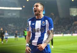 Galatasaray'a Telles piyangosu! Chelsea ve PSG...