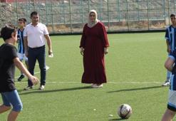 Oğlunun yeteneğini keşfeden anne, futbol kulübü kurup başkan oldu