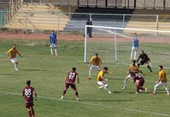 Elazığspor'a Bayburt Özel İdarespor çelmesi