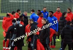 Dikkatlerden kaçmayan detay! Samuel Eto'o ve Şenol Güneş...