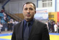 Sezer Huysuz: Yabancı sporcuya karşı değilim