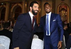 Arda Turan ve Samuel Eto'o nikah şahidi oldu!