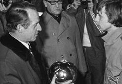 Cruyff'un bilinmeyenleri...