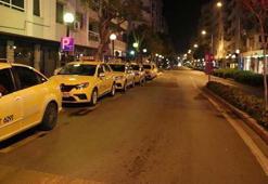 İzmir'de taksiler için plaka sınırlaması uygulanmaya başlandı