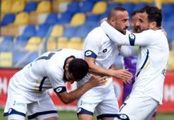 37 yaşındaki Mustafa Şen performansıyla gençlere taş çıkardı