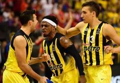 Fenerbahçe futbolda kötü, potada süper