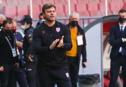 Ertuğrul Sağlam: İnanıyoruz! Süper Lig'e çıkmayı hak ettik, sonuna kadar hak ettik!