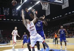 Anadolu Efes: 80 - Cedevita: 76