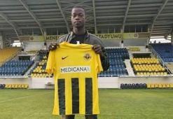 Menemenspor'da Traore ile yollar ayrıldı