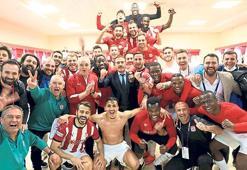 Rıza Çalımbay Sivasspor'la tarih yazıyor