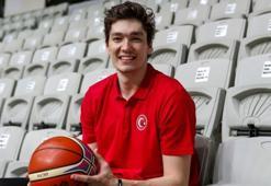Cedi Osman'dan "Evde kal" mesajı