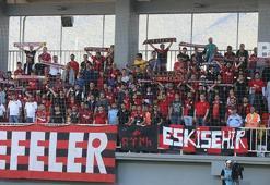 Eskişehirspor taraftarı istedi, Altınordu bandosu çaldı!