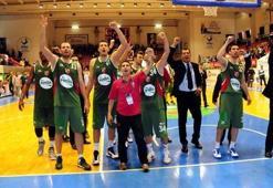 Karşıyaka finale yürüyor