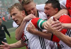 Hollanda'da Kuyt, Feyenoord'u şampiyon yaptı: 3-1